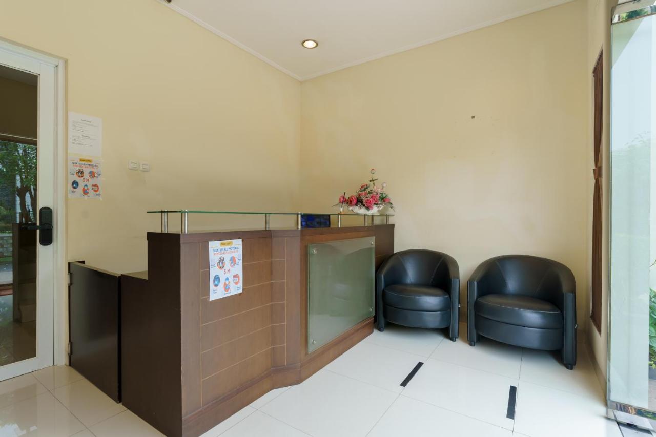 Dago Suites Syariah Cikarang Mitra Reddoorz Bekasi Extérieur photo