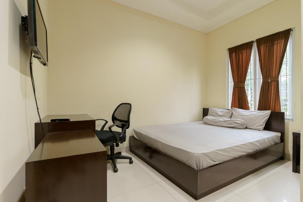 Dago Suites Syariah Cikarang Mitra Reddoorz Bekasi Extérieur photo