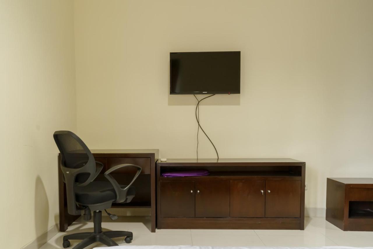 Dago Suites Syariah Cikarang Mitra Reddoorz Bekasi Extérieur photo